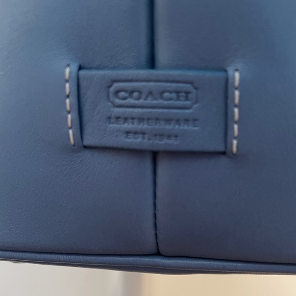 Coach Bag - Picture 4 of 6
